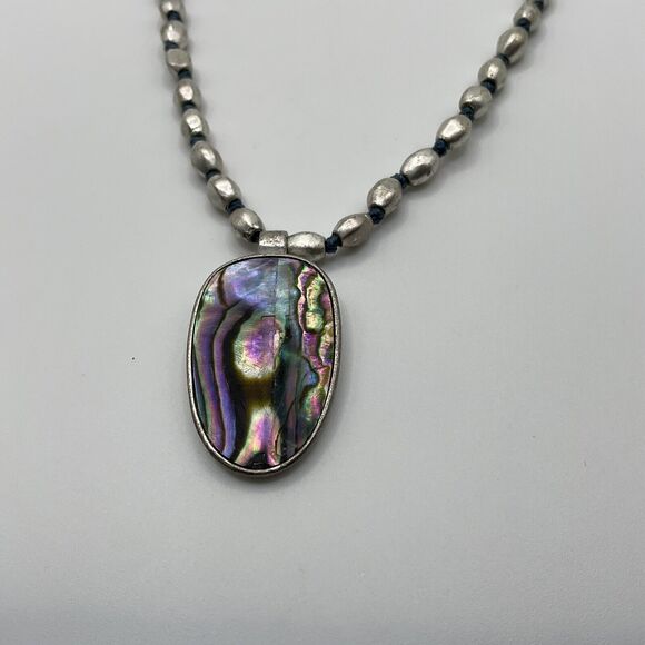 Kenneth Cole Reaction Necklace Abalone Pendant Silver Tone Vintage 90s 17” - 19” - Picture 6 of 12